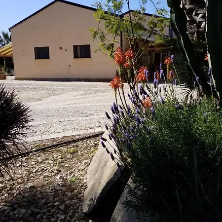 בית הארחה Agrialma אגריג'נטו